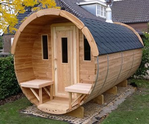 Een indoor of outdoor sauna voor bij je thuis kopen. 